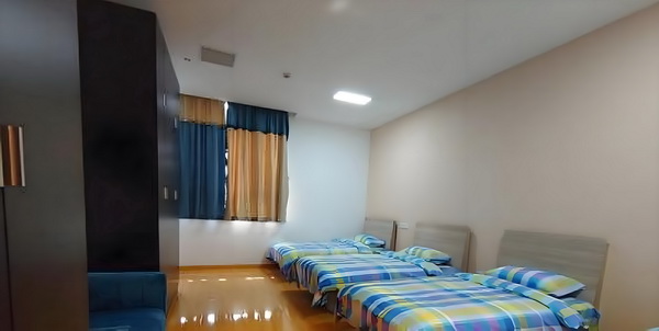 央视三报点评《阵地》，客观评价却遭差评炮轰，网友：不如看阅兵